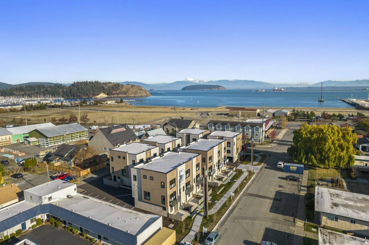 Apartment for rent at 914 21st St #914, Anacortes, WA 98221