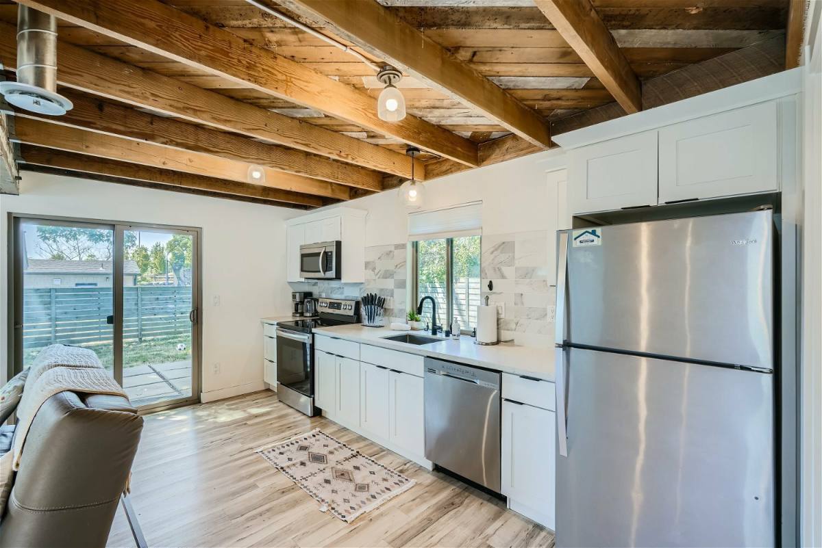 House for rent at 9443 5th Ave SW, Seattle, WA 98106