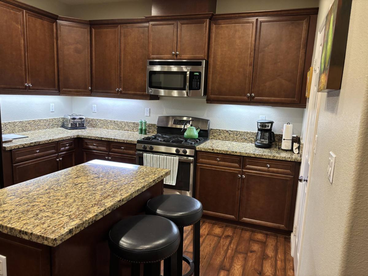 Condo for rent at 520 Calle Vibrante #520, Palm Desert, CA 92211