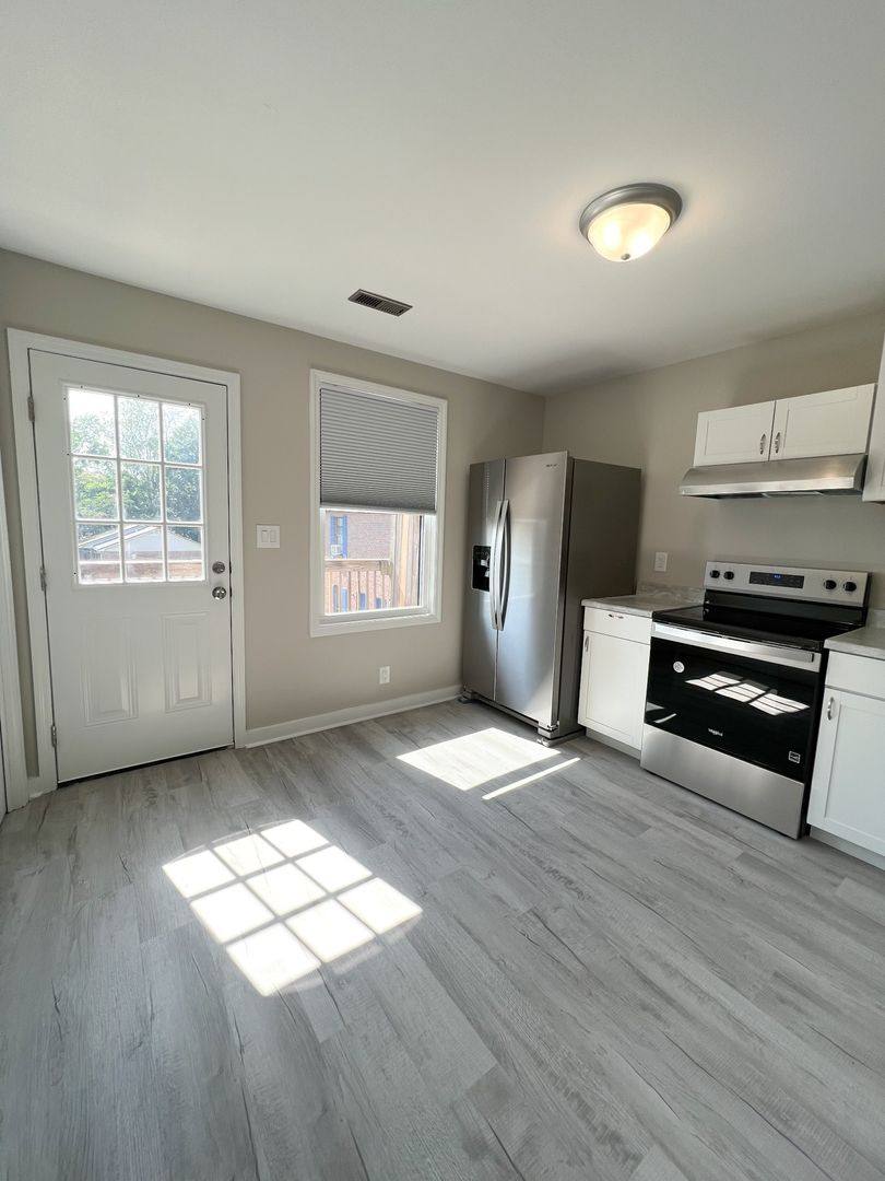 Apartment for rent at 1521 W Knollwood Circle, Clarksville, TN 37043