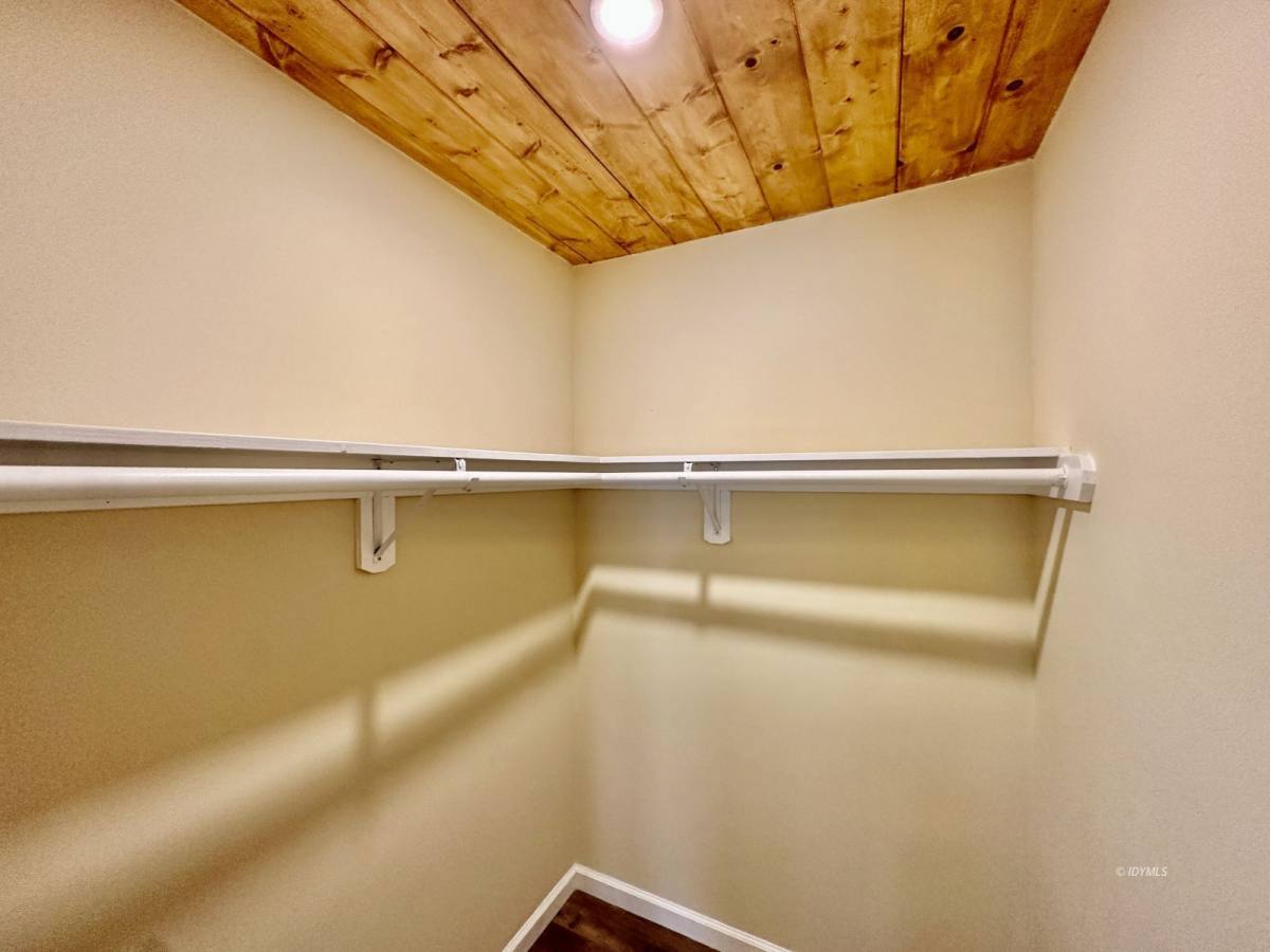 Apartment for rent at 54365 Pine Crest Ave #3, Idyllwild, CA 92549
