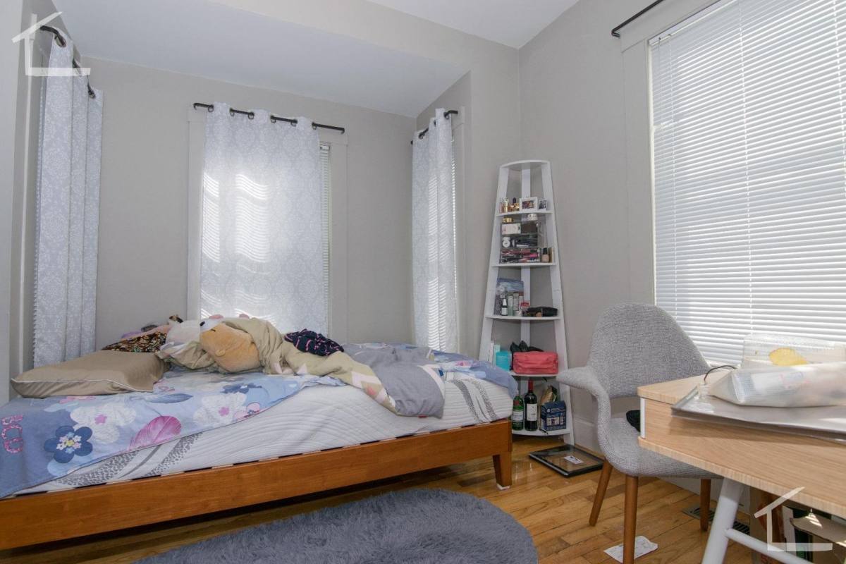 Townhouse for rent at 7 Greylock Rd #1, Allston, MA 02134