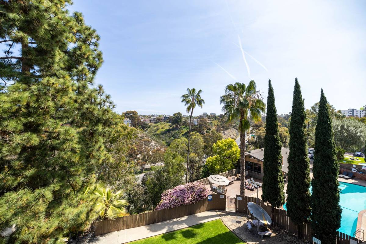 Apartment for rent at 4201 Sixth Ave, San Diego, CA 92103