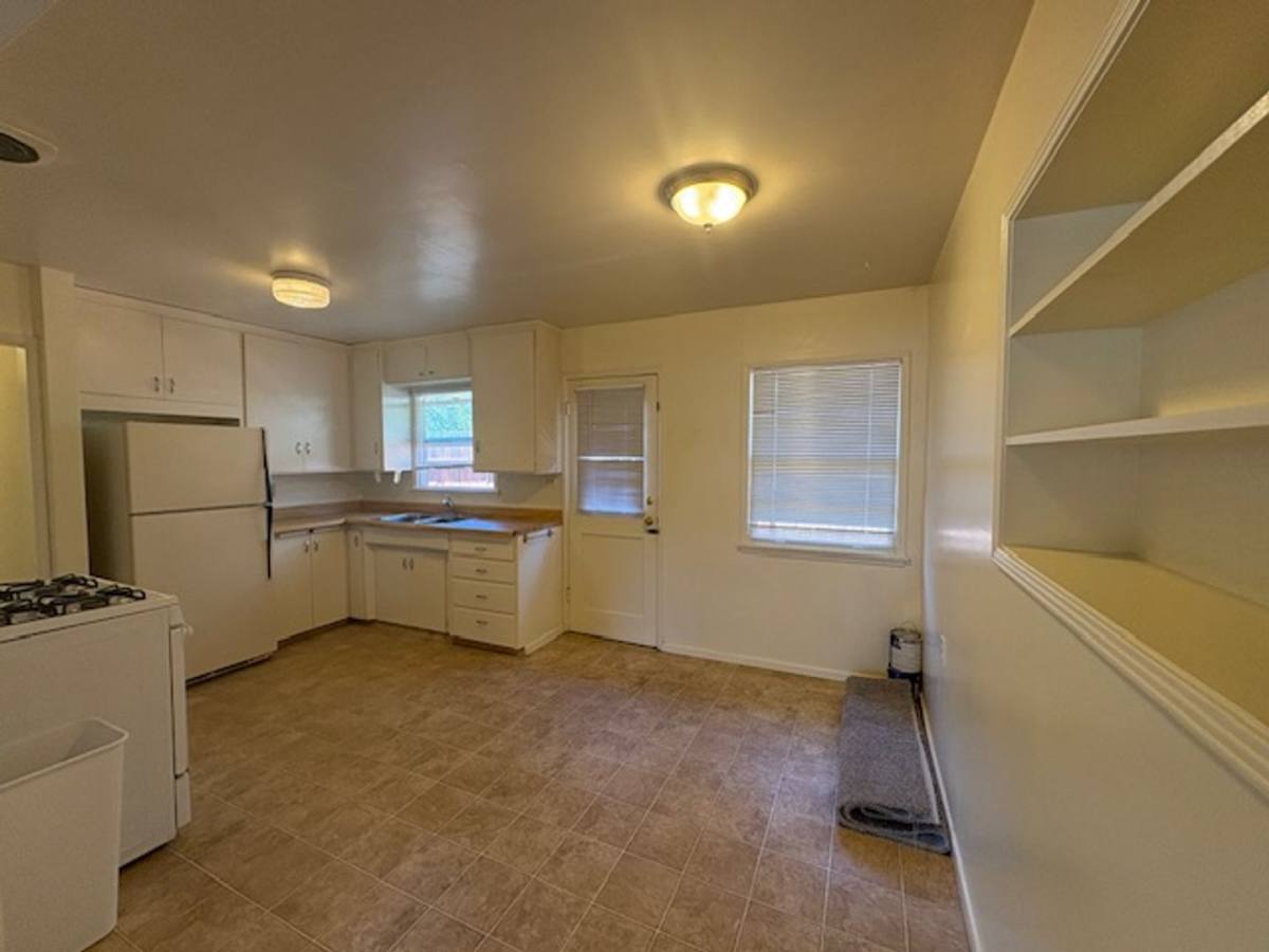 Apartment for rent at 132 & 136 Stenner, San Luis Obispo, CA 93405