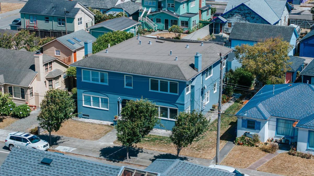 Apartment for rent at 1219 H St, Eureka, CA 95501