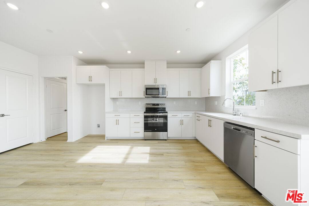 Apartment for rent at 16151 Linden Lane, Chino, CA 91708