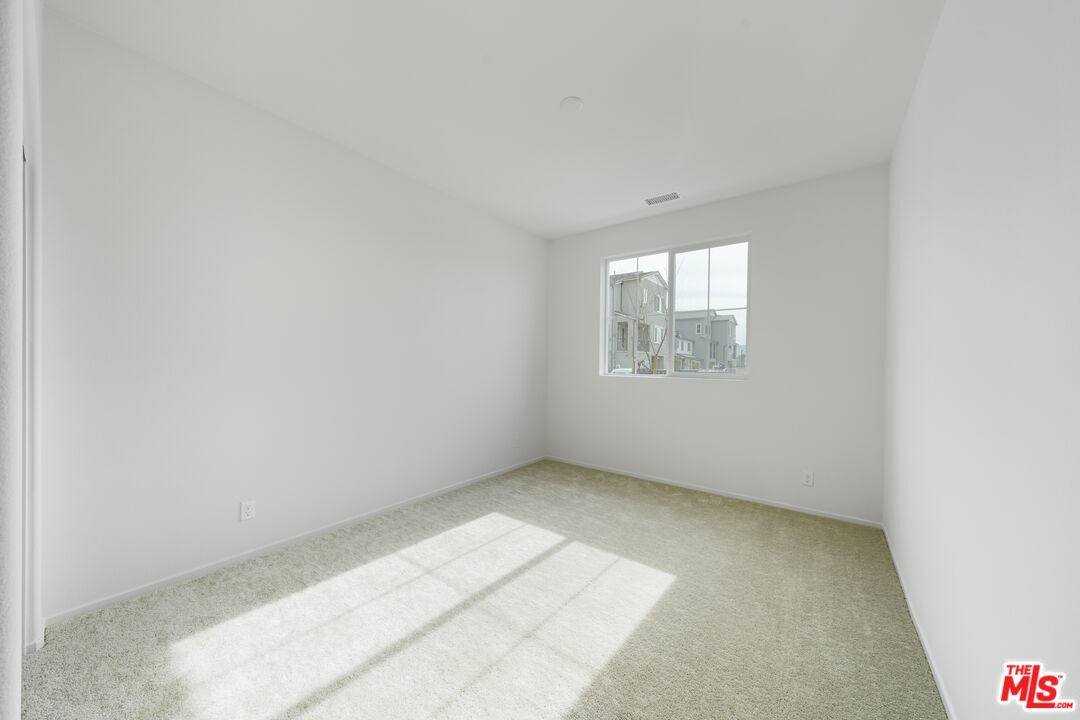Apartment for rent at 16151 Linden Lane, Chino, CA 91708