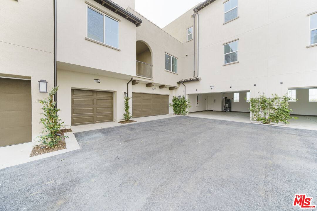 Apartment for rent at 16151 Linden Lane, Chino, CA 91708