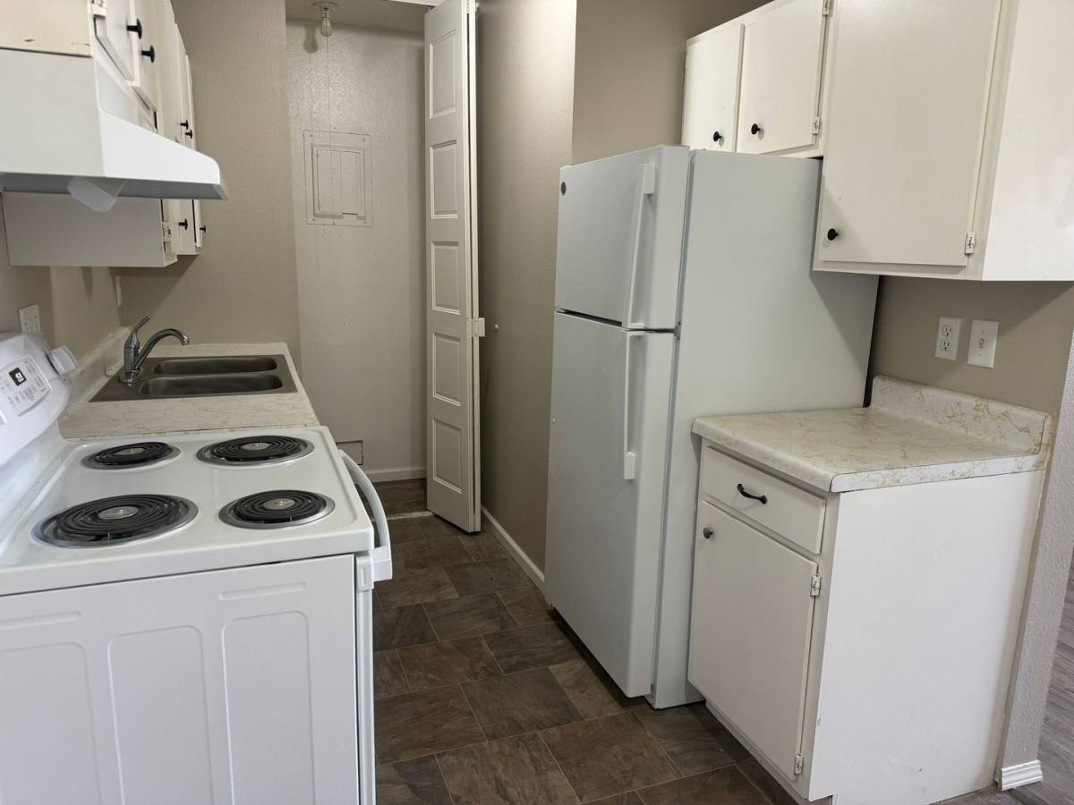 Apartment for rent at 906 11th St NE, Cooperstown, ND 58425