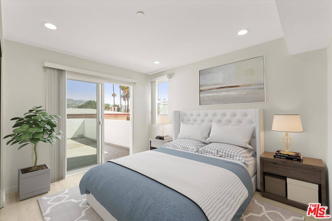 Townhouse for rent at 1409 N Hobart Blvd #104, Los Angeles, CA 90027