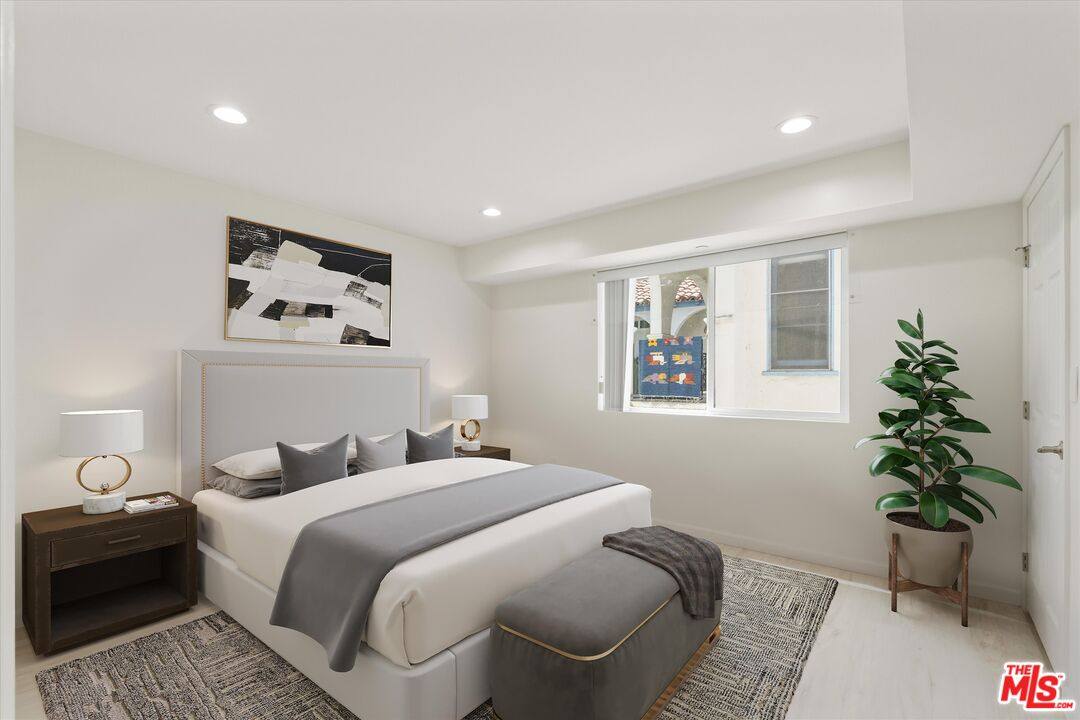 Townhouse for rent at 1409 N Hobart Blvd #104, Los Angeles, CA 90027