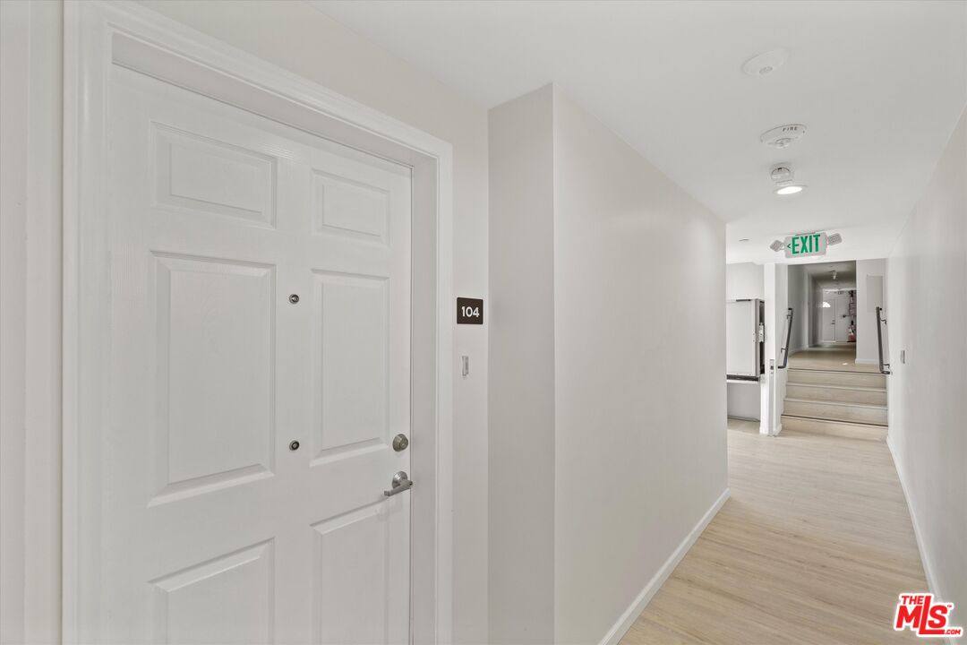 Townhouse for rent at 1409 N Hobart Blvd #104, Los Angeles, CA 90027