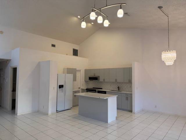 Condo for rent at 5790 Coach House Circle #5790G, Boca Raton, FL 33486