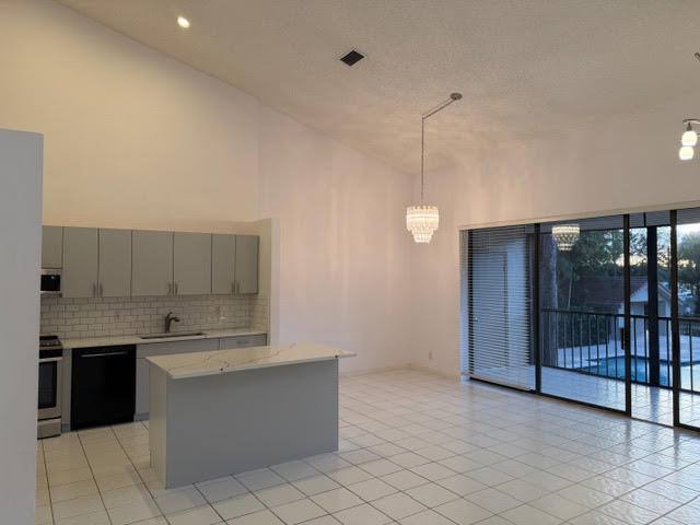 Condo for rent at 5790 Coach House Circle #5790G, Boca Raton, FL 33486