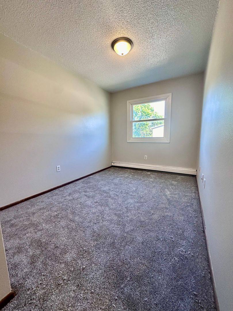 Apartment for rent at 1014 5th St SE, Valley City, ND 58072