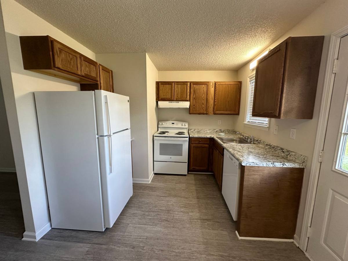 Apartment for rent at 1030 Corbin St, Oxford, AL 36203