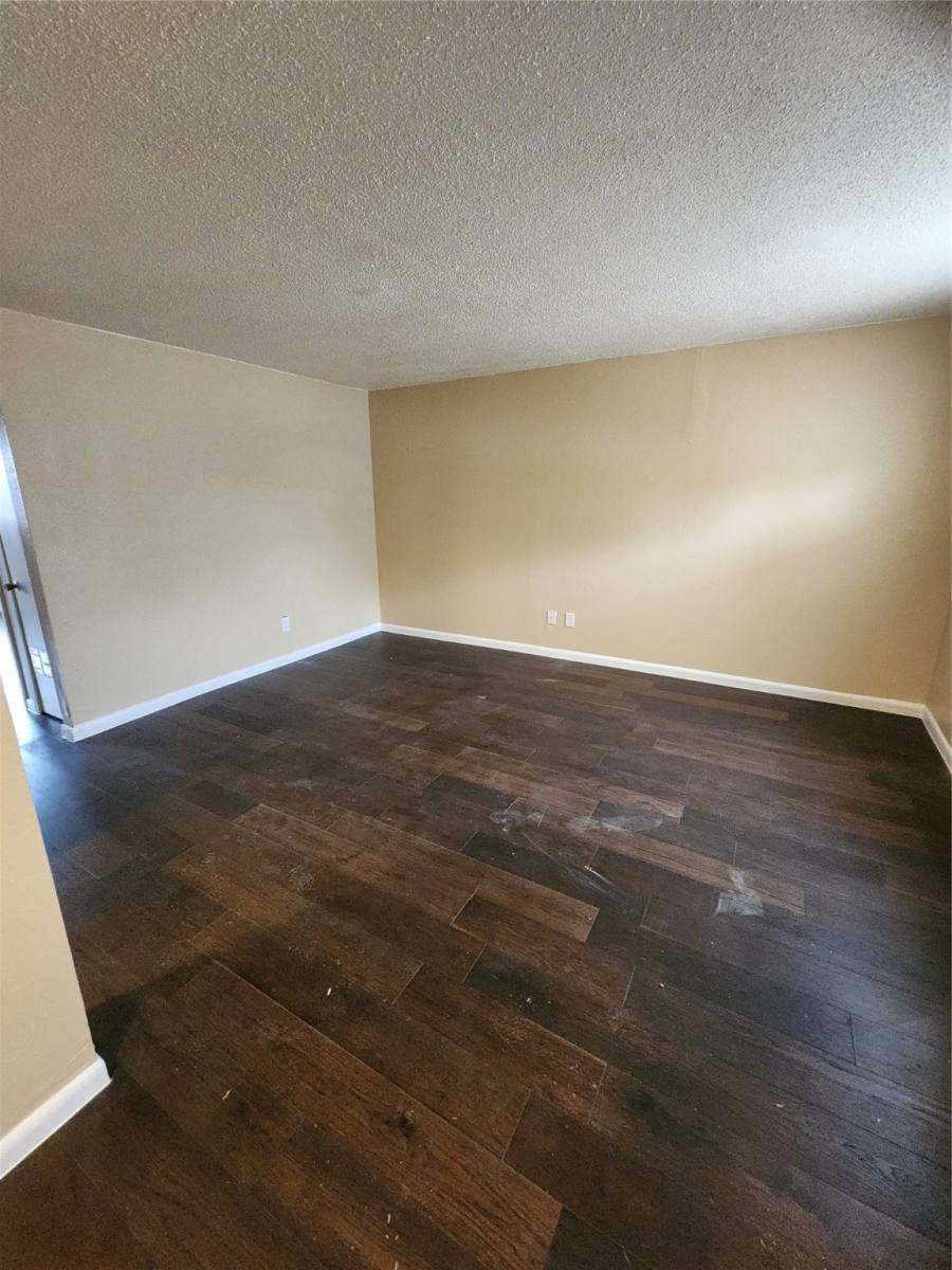 Apartment for rent at 4311 Yellowstone Blvd #7, Houston, TX 77021