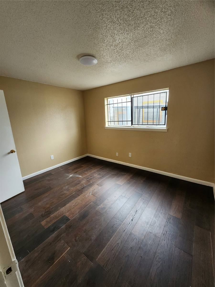 Apartment for rent at 4311 Yellowstone Blvd #7, Houston, TX 77021