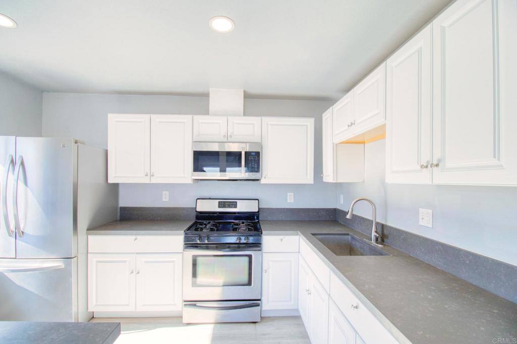 Apartment for rent at 3945 El Dorado Blvd #2, Palm Springs, CA 92262