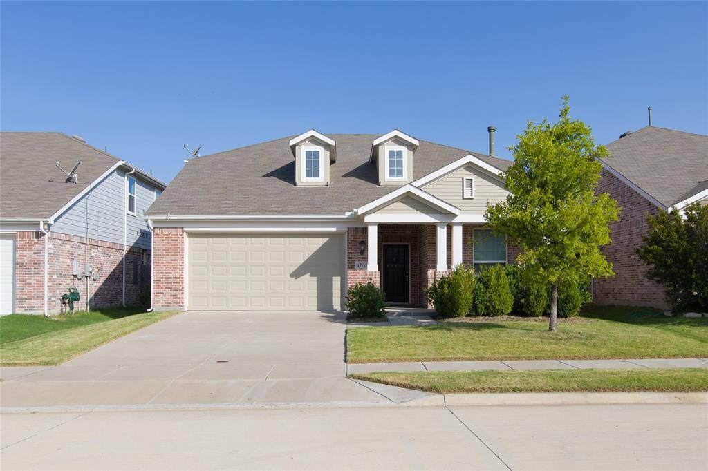 Apartment for rent at 1200 Pigeon Hawk Dr, Little Elm, TX 75068