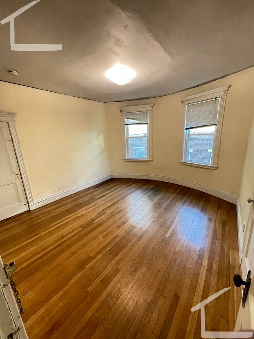 Apartment for rent at 1711 Commonwealth Ave #4, Brighton, MA 02135