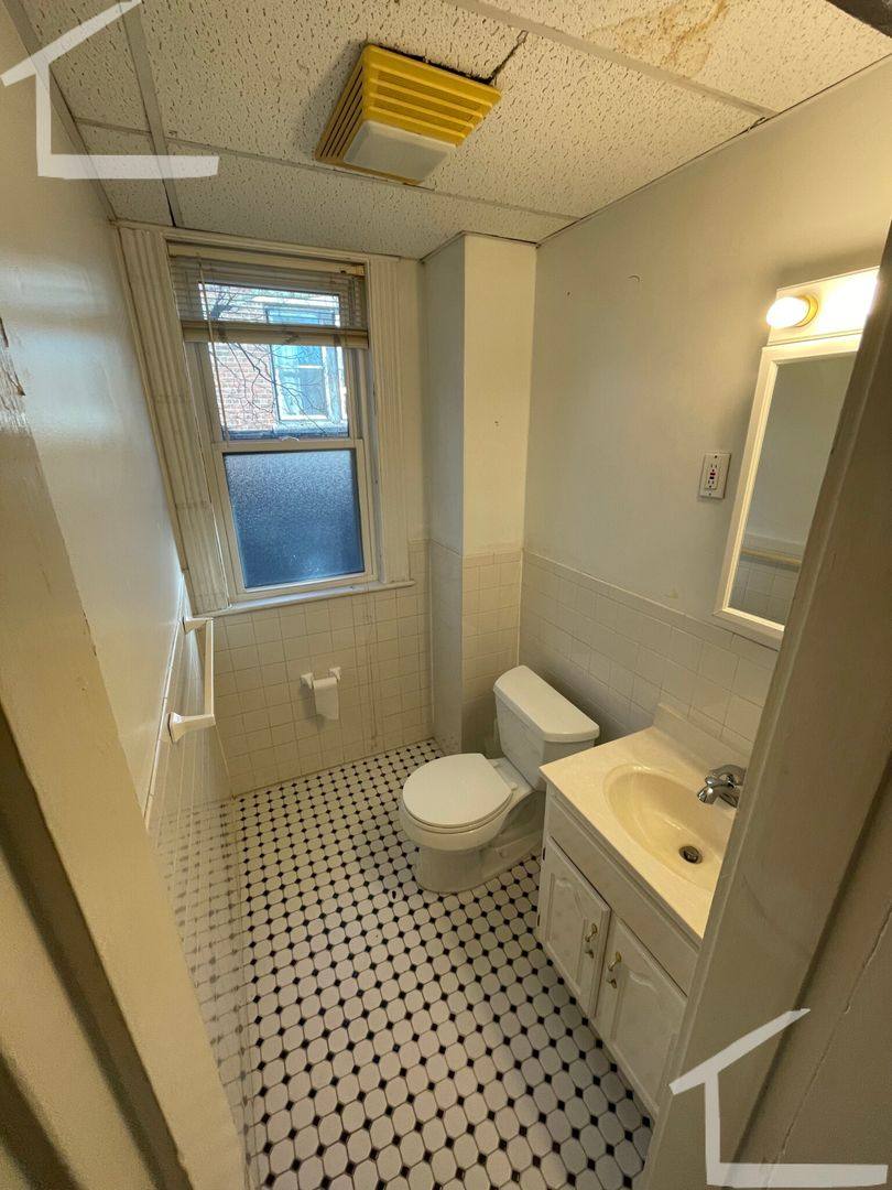 Apartment for rent at 1711 Commonwealth Ave #4, Brighton, MA 02135