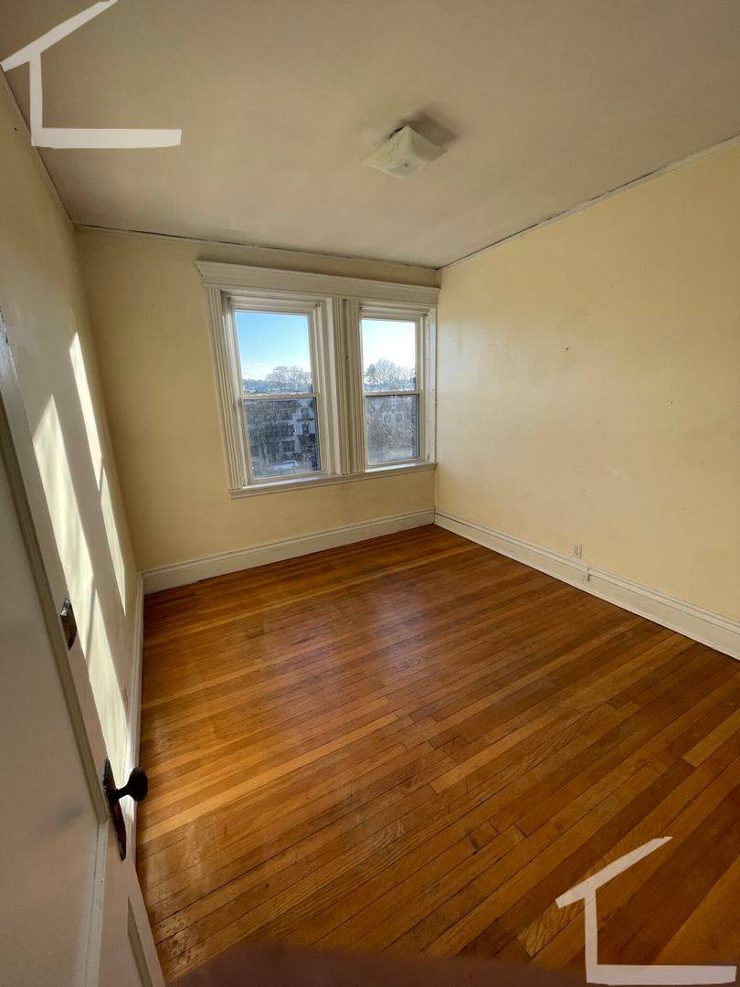Apartment for rent at 1711 Commonwealth Ave #4, Brighton, MA 02135
