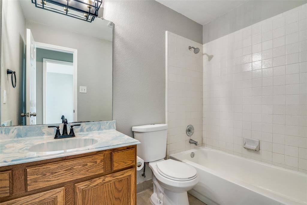 Apartment for rent at 1366 Westview Dr, Garland, TX 75040