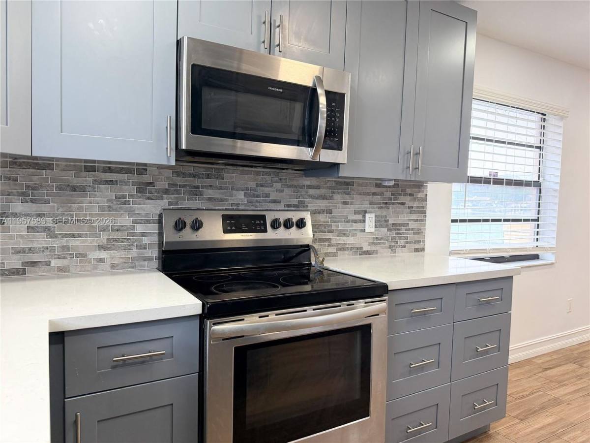 Townhouse for rent at 9151 Orchid Tree Lane #131, Hollywood, FL 33024