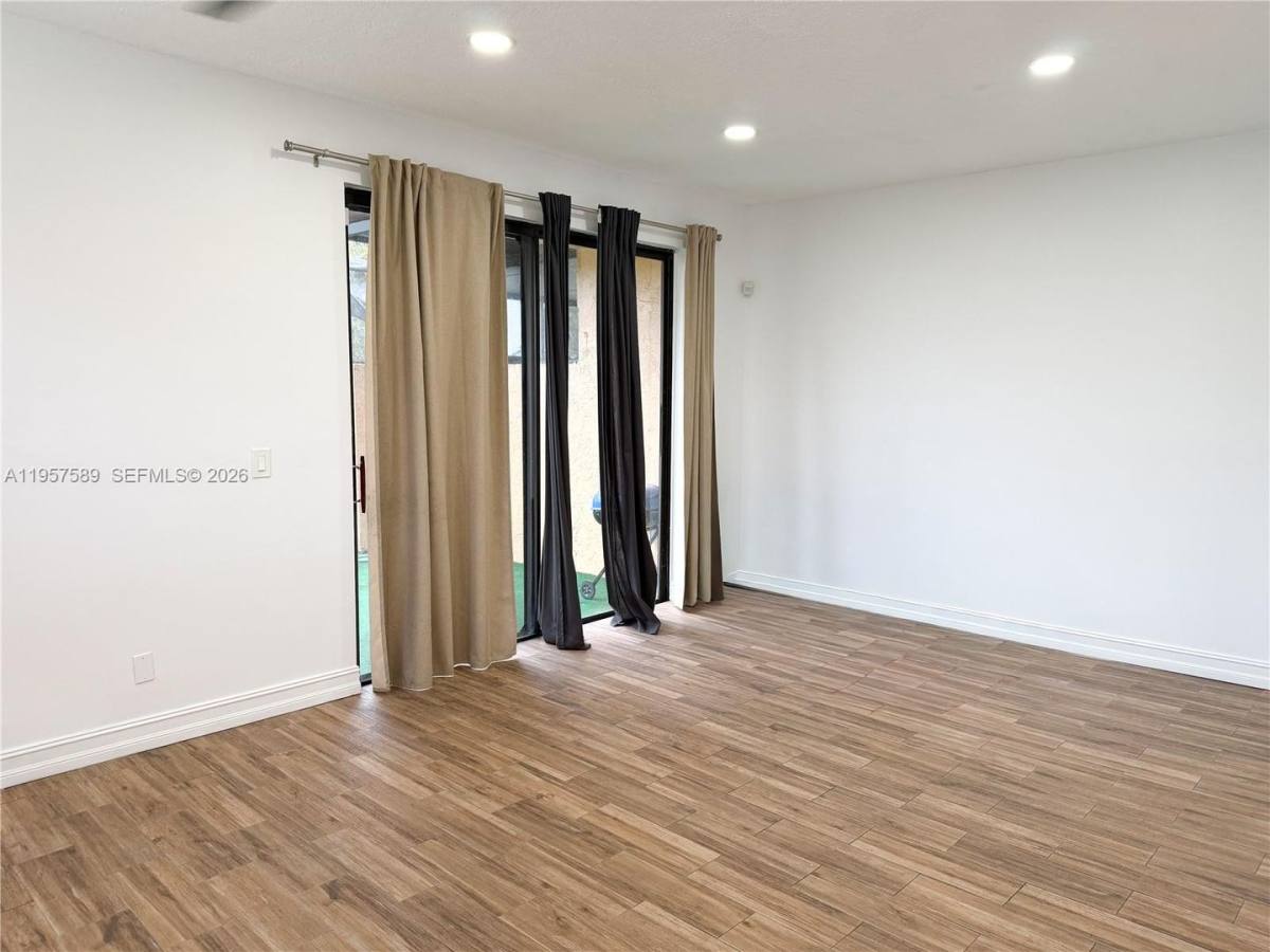 Townhouse for rent at 9151 Orchid Tree Lane #131, Hollywood, FL 33024