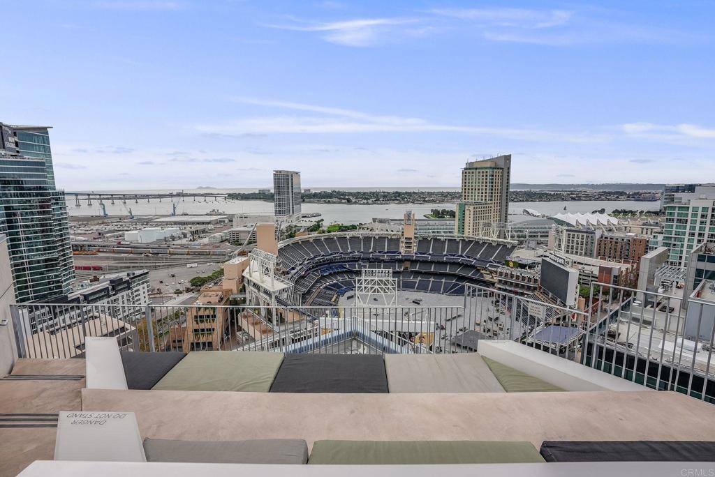 Apartment for rent at 321 Tenth Ave #1303, San Diego, CA 92101