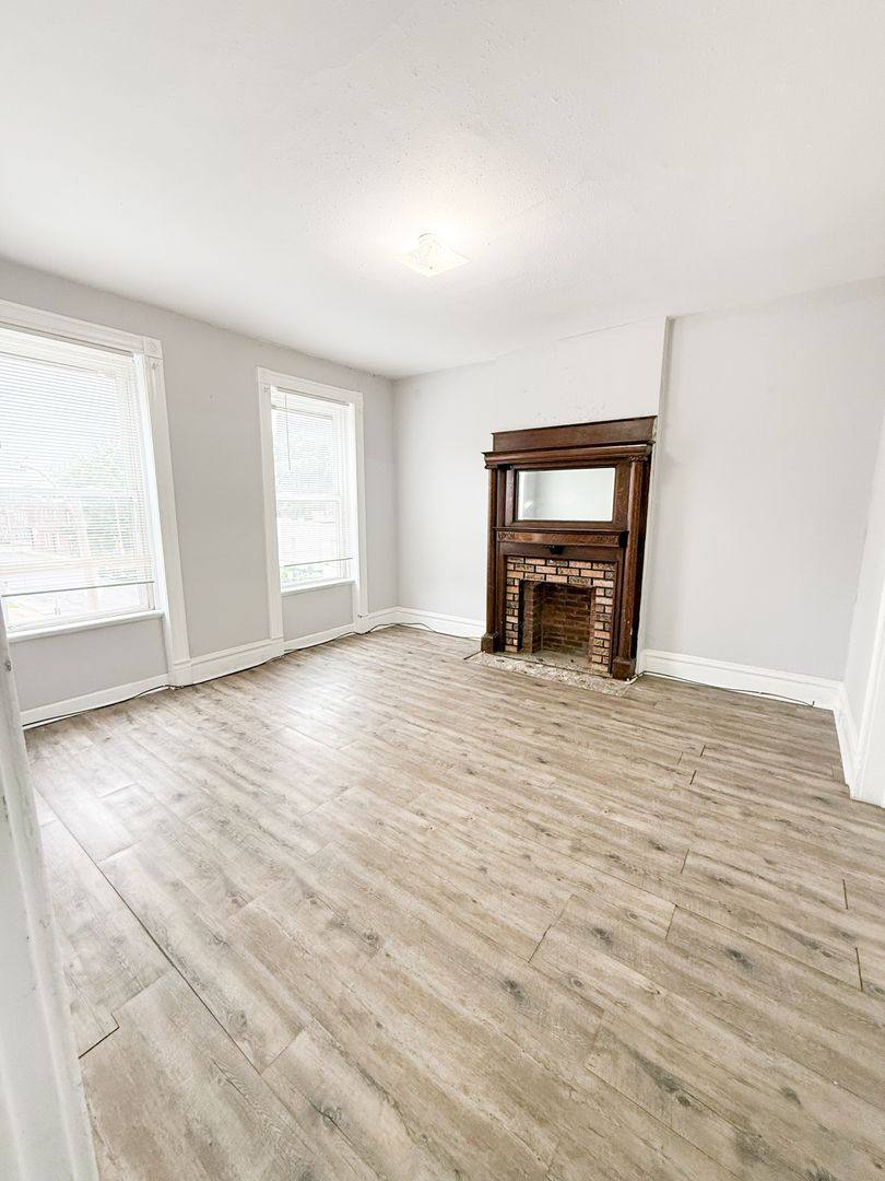 Apartment for rent at 3259 Oregon Ave #2, Saint Louis, MO 63118
