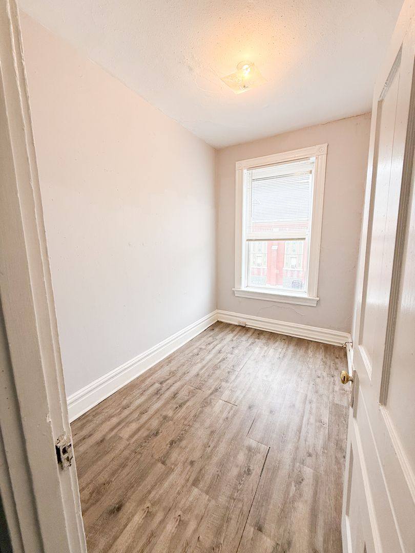 Apartment for rent at 3259 Oregon Ave #2, Saint Louis, MO 63118