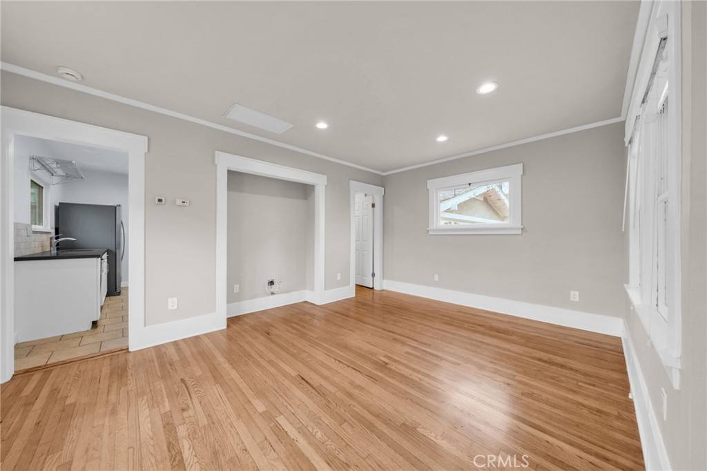 Apartment for rent at 239 1 2 Coronado Ave #239, Long Beach, CA 90803