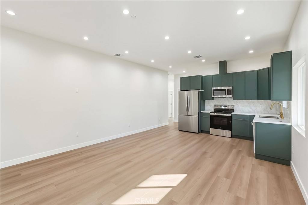 Apartment for rent at 16140 Mayall St, North Hills, CA 91343