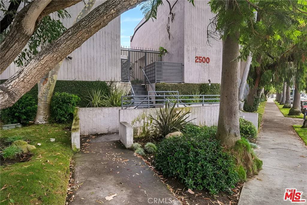 Condo for rent at 2500 Abbot Kinney Blvd #3, Venice, CA 90291