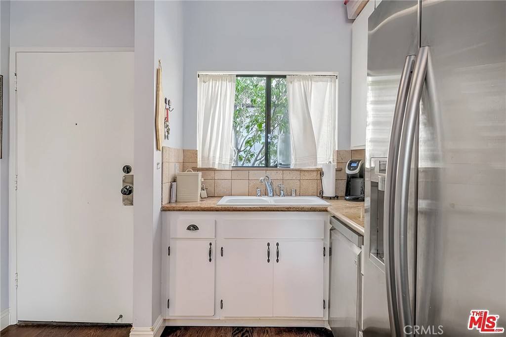 Condo for rent at 2500 Abbot Kinney Blvd #3, Venice, CA 90291