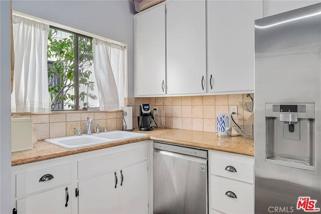 Condo for rent at 2500 Abbot Kinney Blvd #3, Venice, CA 90291