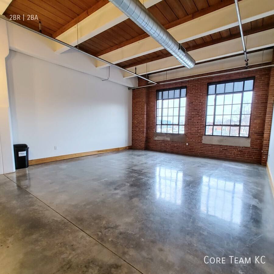 Condo for rent at 382 W 22nd St #412, Kansas City, MO 64111