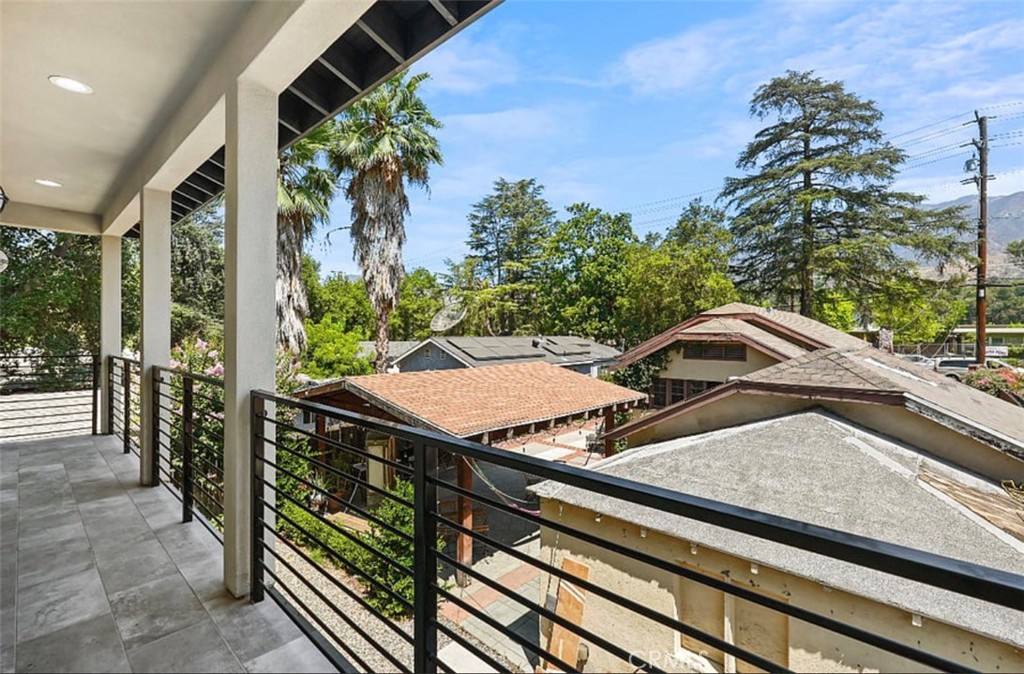 Apartment for rent at 720 W Altadena Dr #7201 2, Altadena, CA 91001