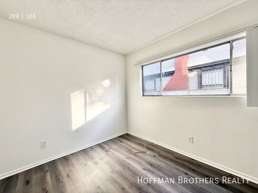 Apartment for rent at 1819 S Oxford Ave #16, Los Angeles, CA 90006