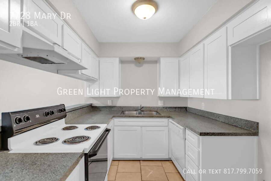 Apartment for rent at 7728 Mary Dr, North Richland Hills, TX 76180