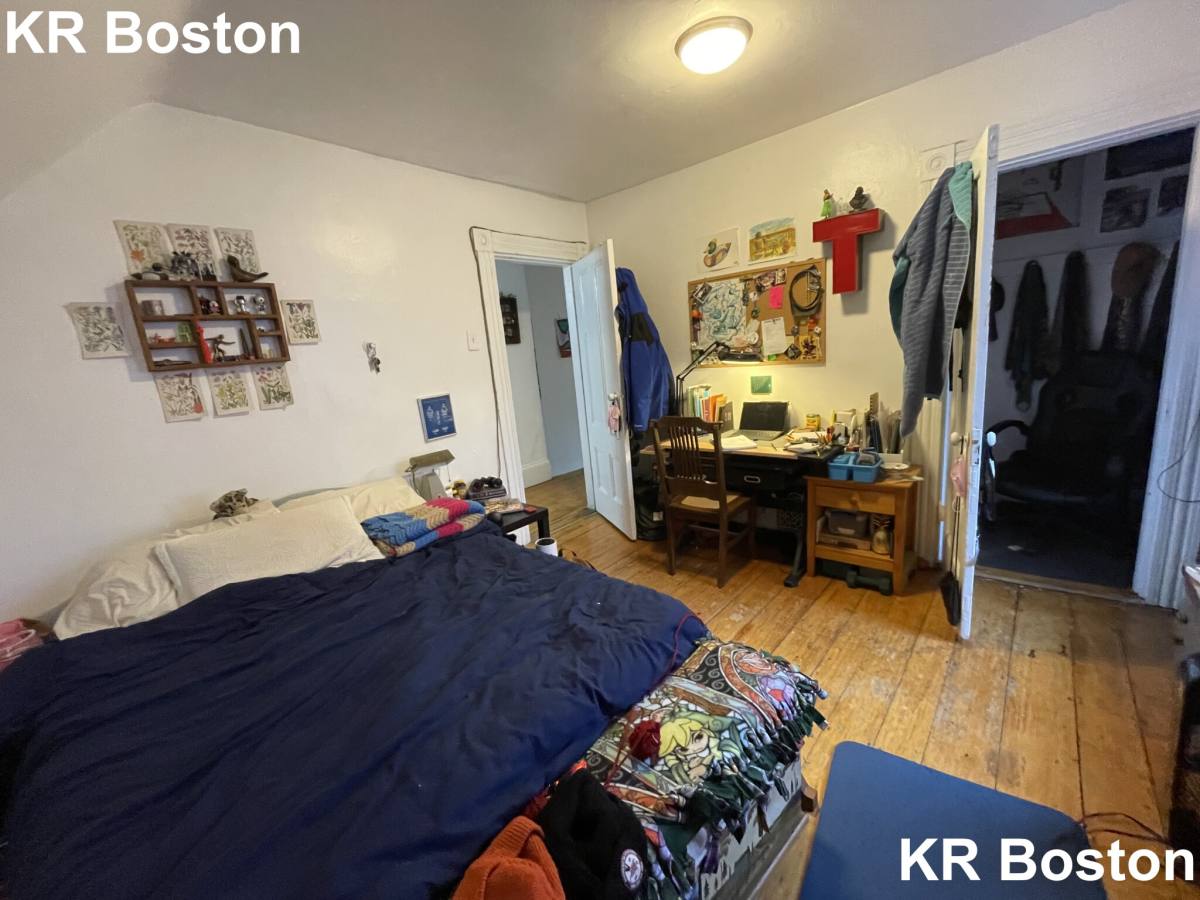 House for rent at 17 Higgins St #3, Allston, MA 02134