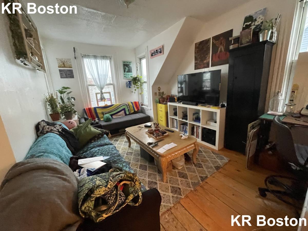 House for rent at 17 Higgins St #3, Allston, MA 02134