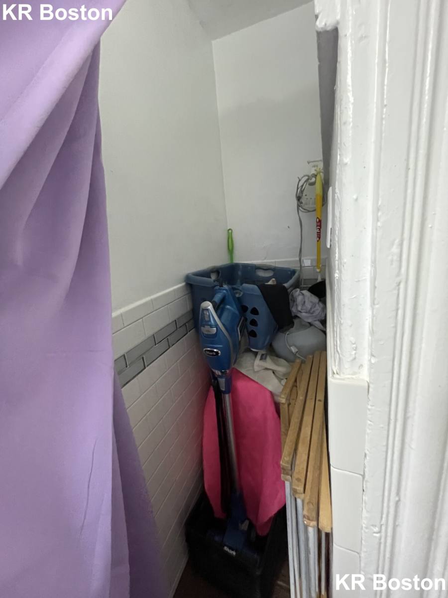 House for rent at 17 Higgins St #3, Allston, MA 02134