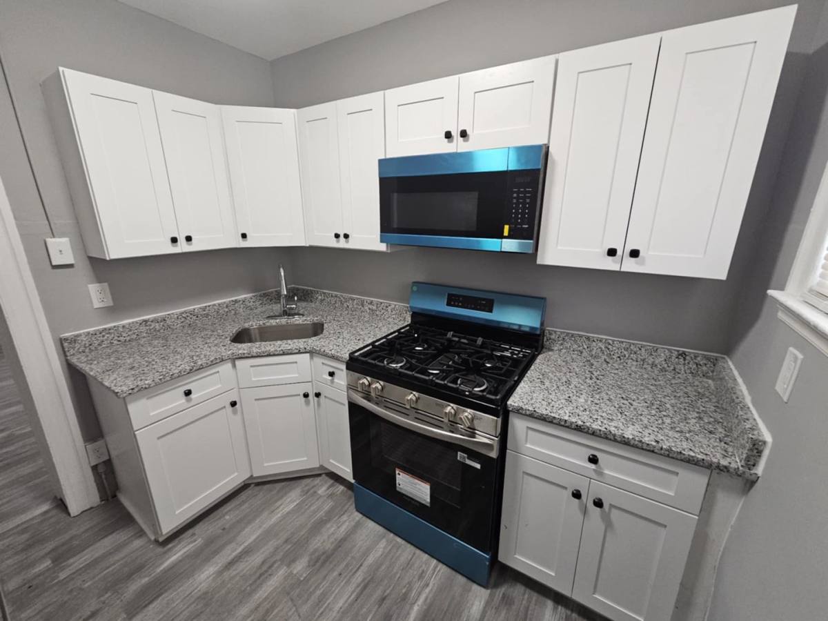 Townhouse for rent at 3016 Kenyon Ave, Baltimore, MD 21213