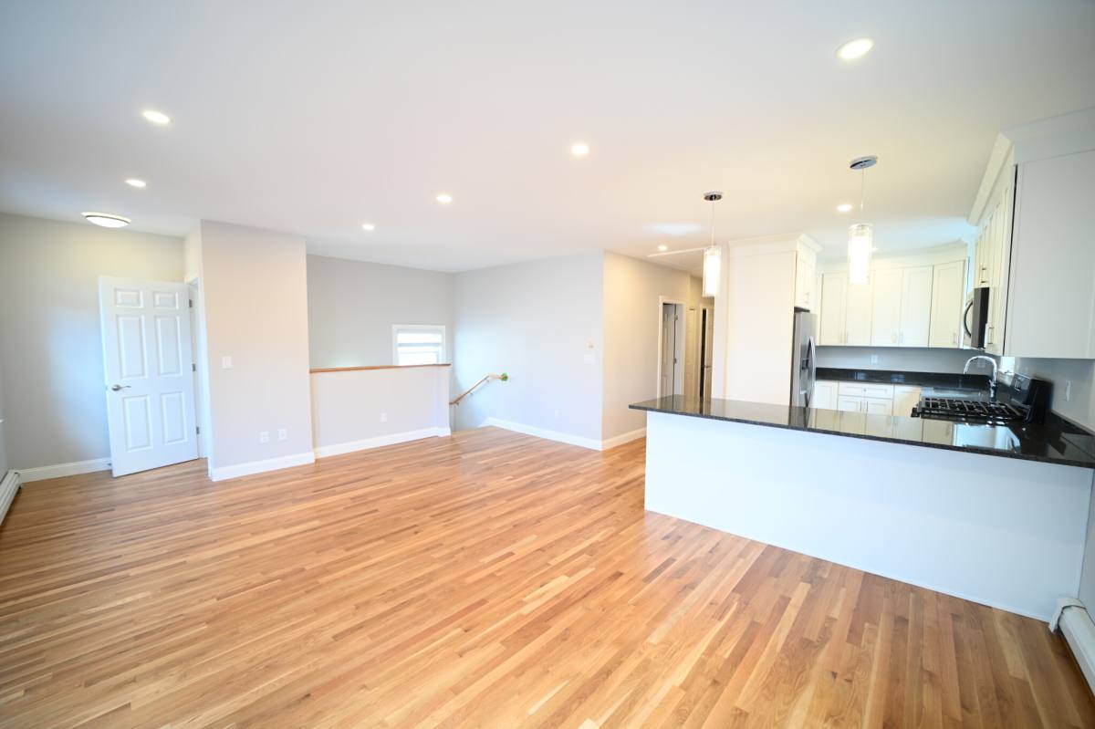Apartment for rent at 19 Roberts St #3, Brookline, MA 02445