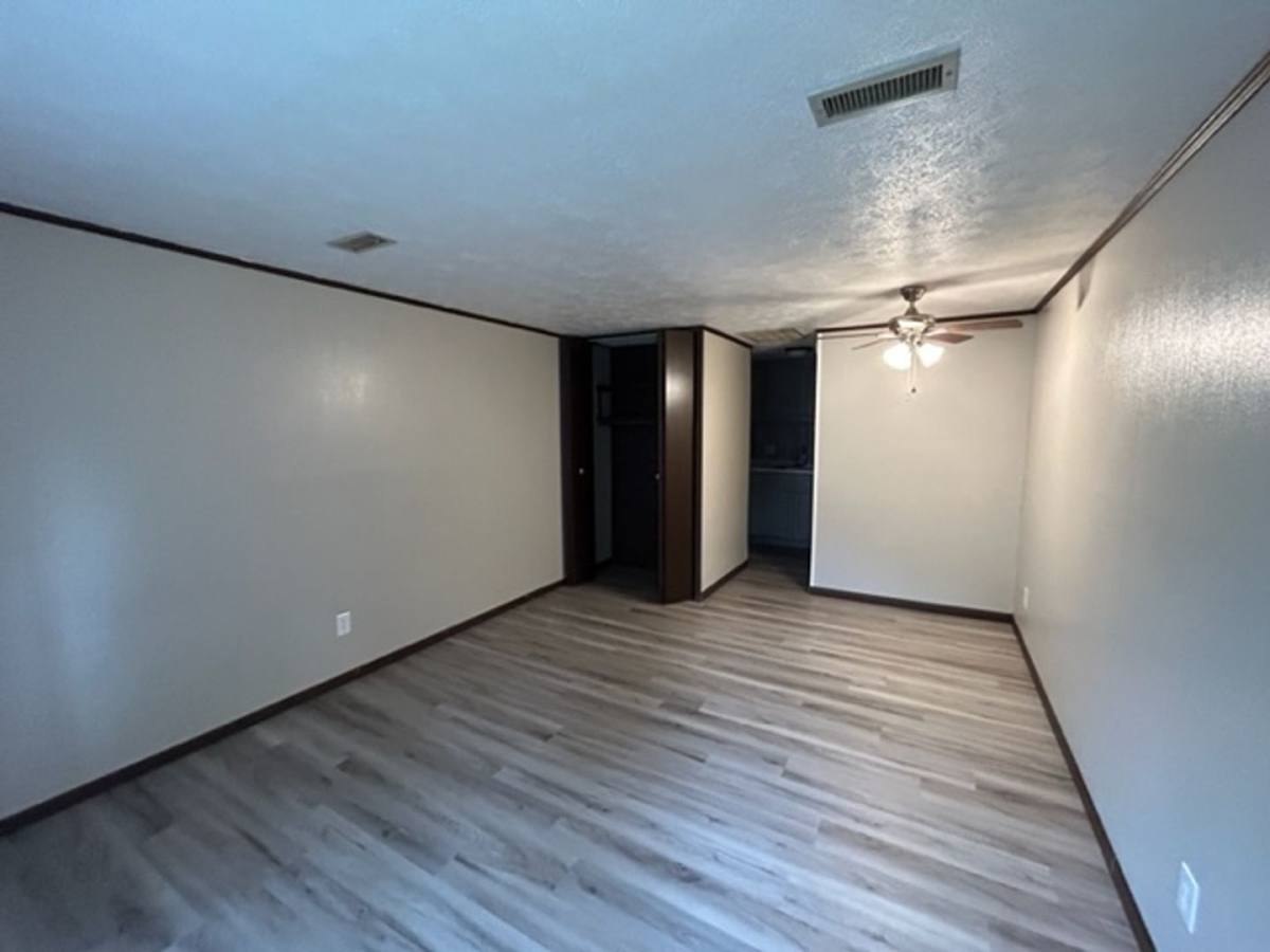 Apartment for rent at 859 Miami St, Tiffin, OH 44883