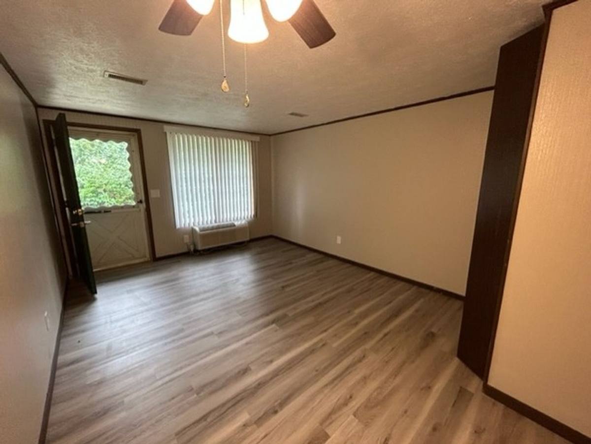 Apartment for rent at 859 Miami St, Tiffin, OH 44883