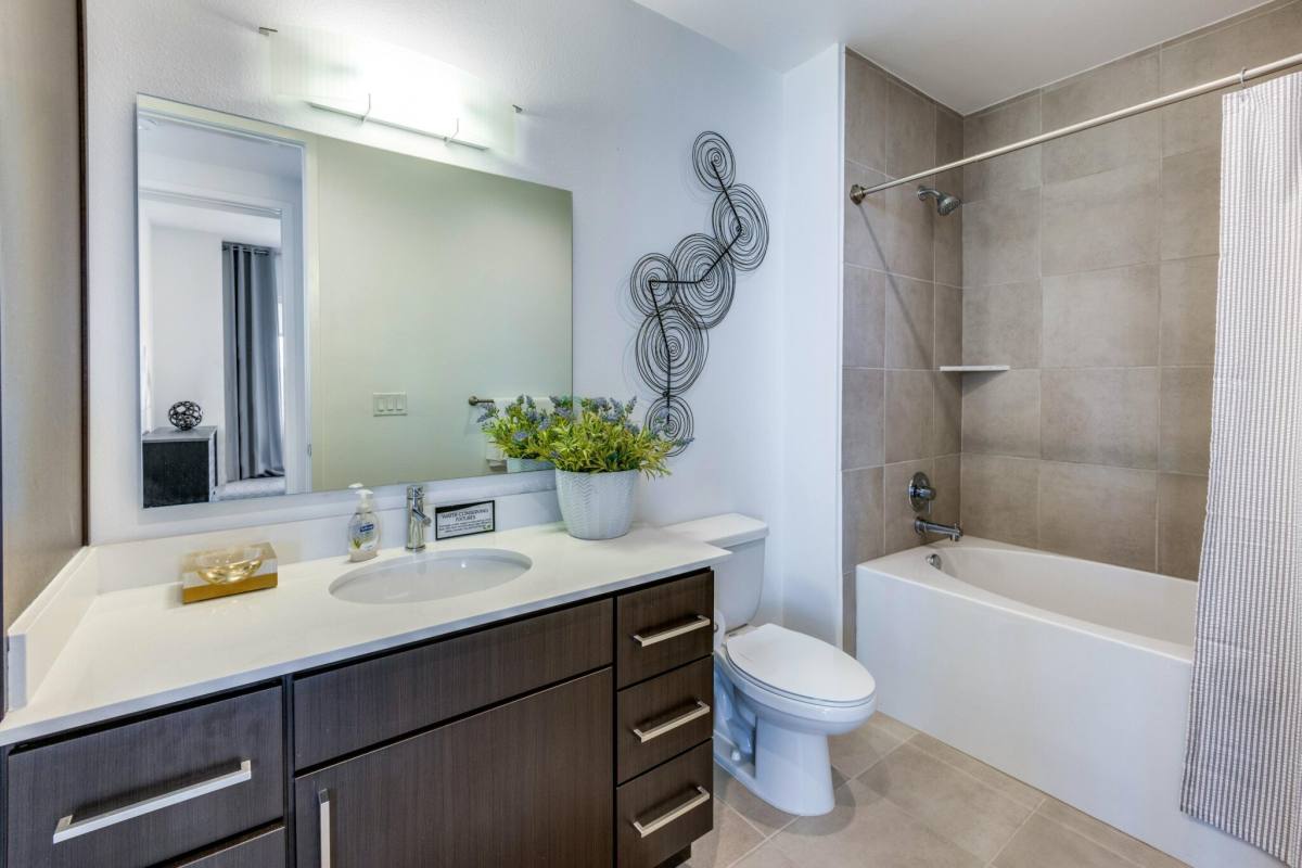 Apartment for rent at 1911 Holcombe Blvd #VM1, Houston, TX 77030